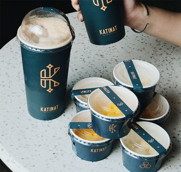 cách chọn màu băng keo in cho tiệm trà sữa