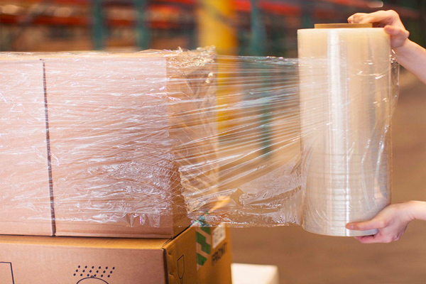Công dụng màng PE quấn pallet